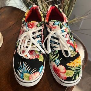 Hawaiian Low Top Vans